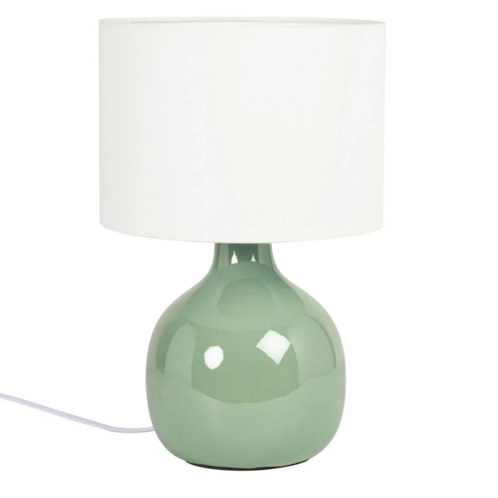 lámpara de mesa de Maisons du Monde con el pie en color verde