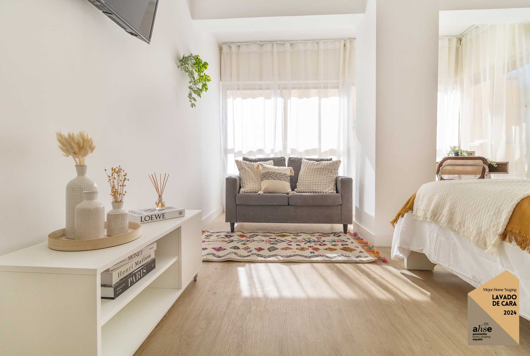 Decoración Home Staging en una habitación para alquiler